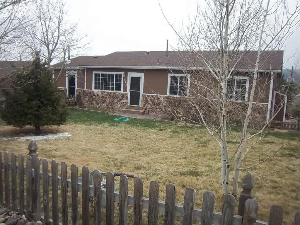 733 Hillview Road - Photo 1