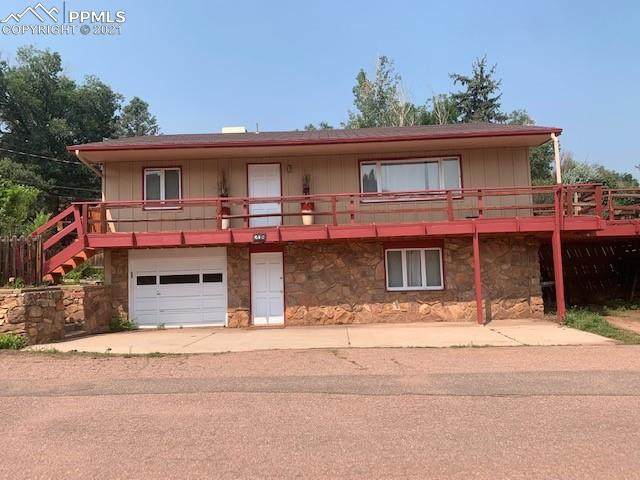 208 Oak Place - Photo 1