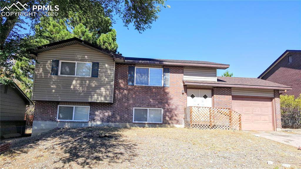 717 Raemar Drive - Photo 1