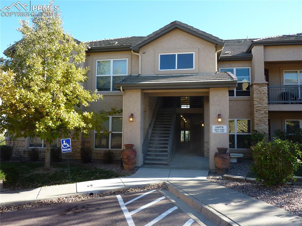 555 Cougar Bluff Point - Photo 1
