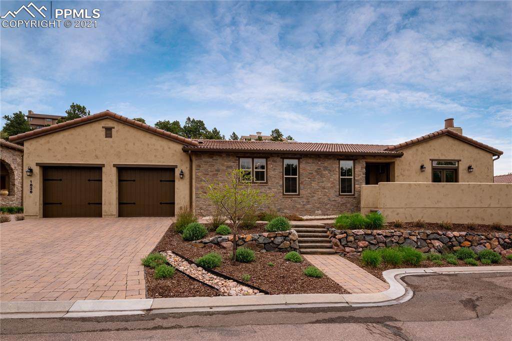 1826 La Bellezza Grove - Photo 1