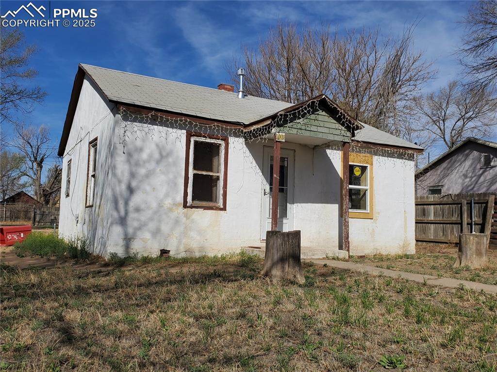 102 12th Street - Photo 1