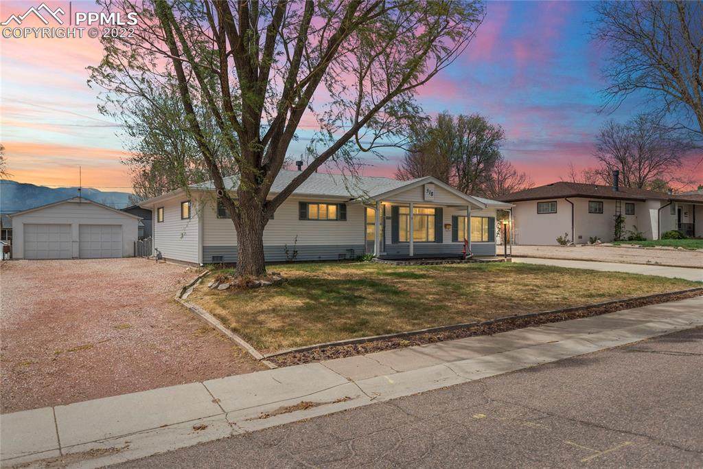 518 Marquette Drive - Photo 1