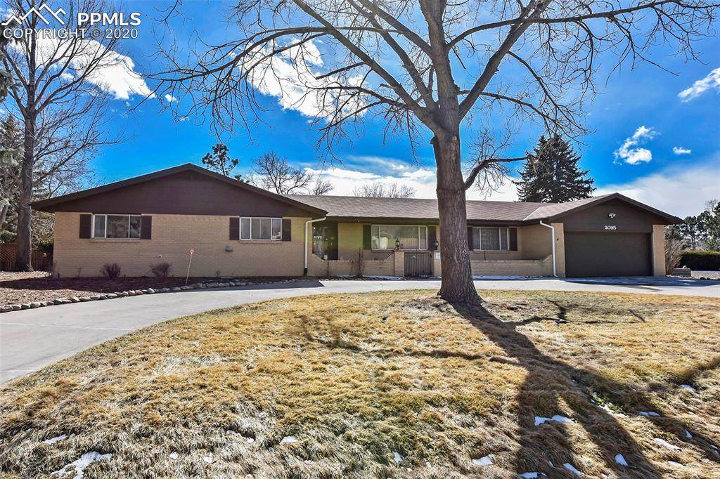 2095 Brookwood Drive - Photo 1