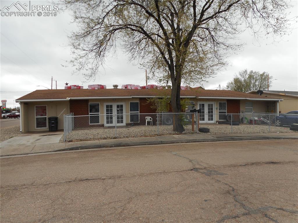401 Windsor Lane - Photo 1