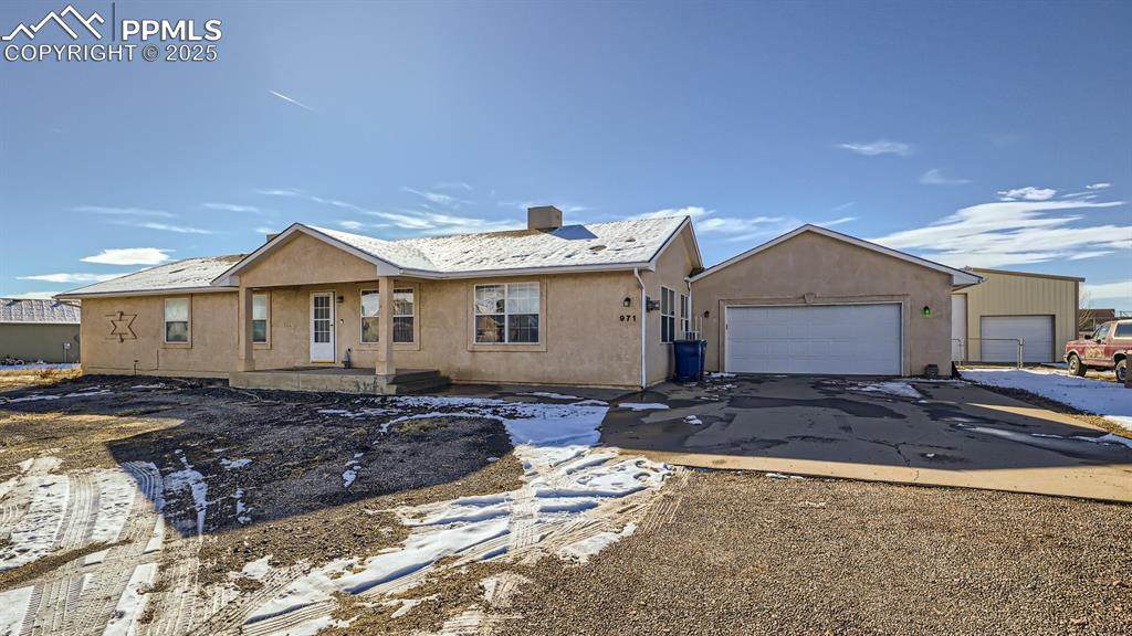 971 Los Charros Drive - Photo 1