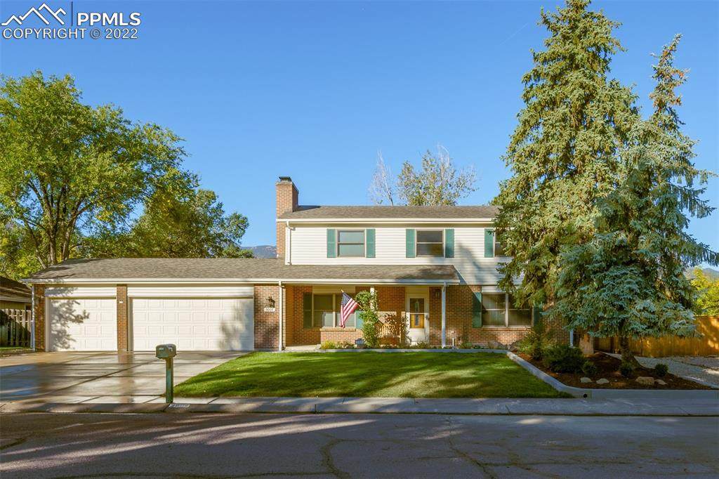 3004 Springlake Circle - Photo 1