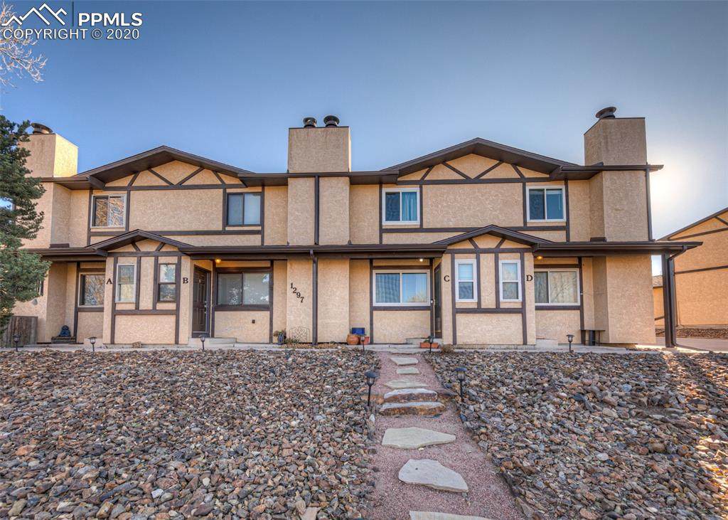 1297 Vondelpark Drive - Photo 1