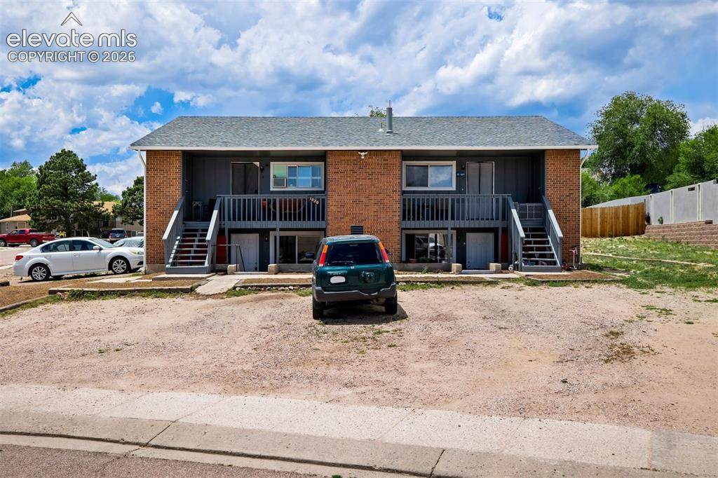 1020 Chiricahua Loop - Photo 1