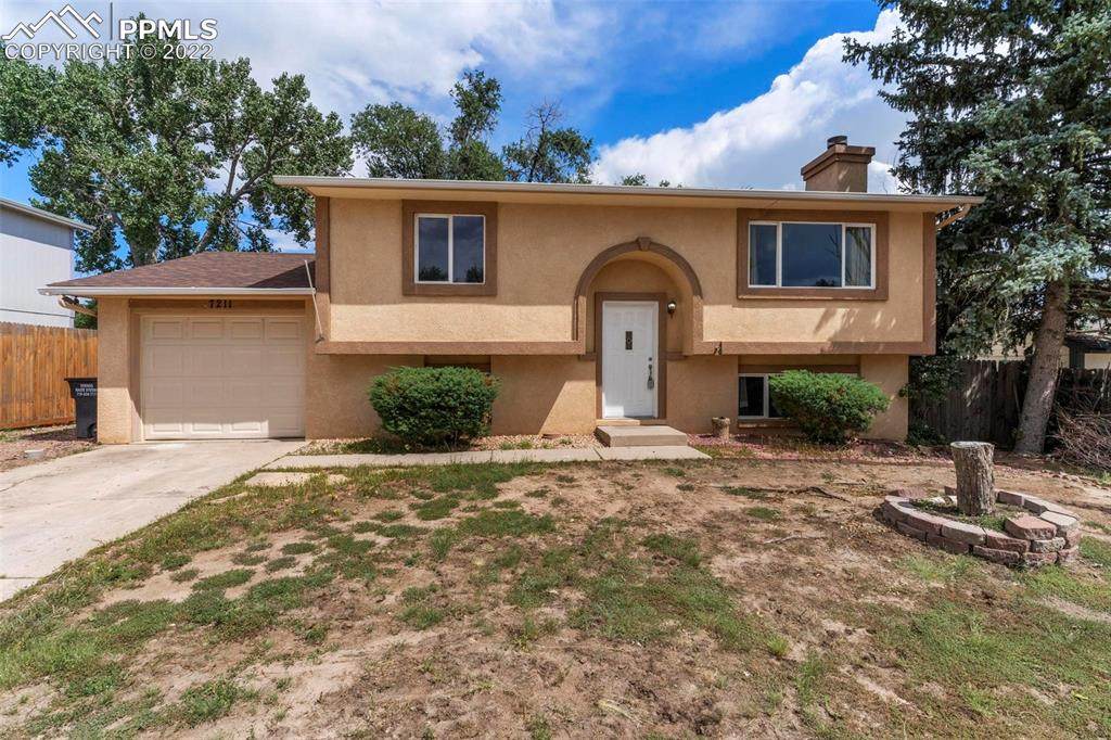 7211 Sioux Circle - Photo 1