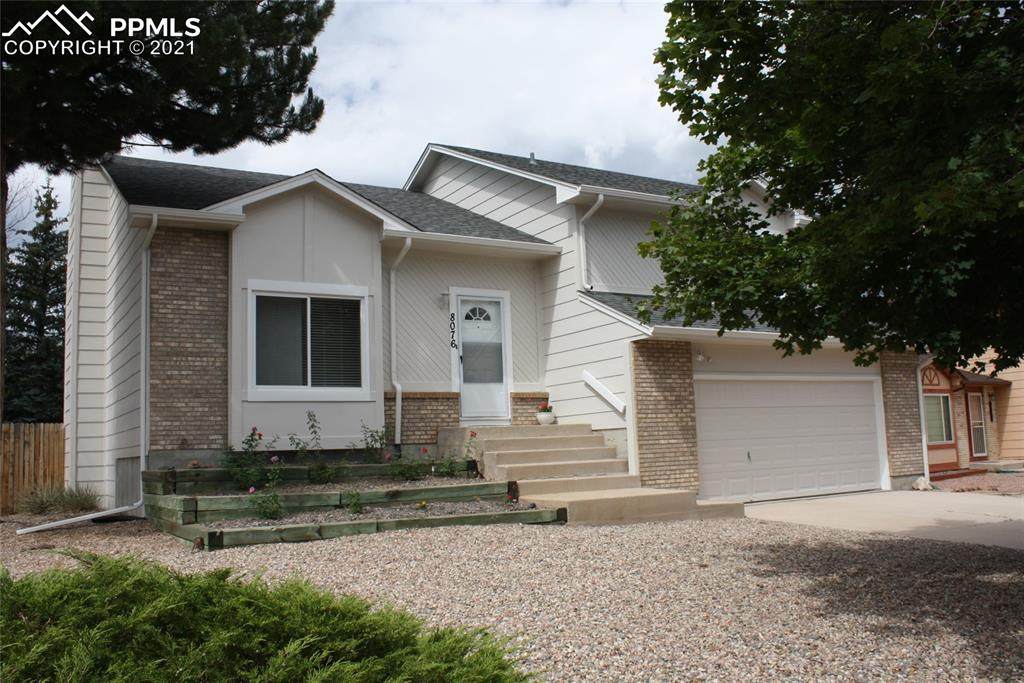 8076 Candleflower Circle - Photo 1