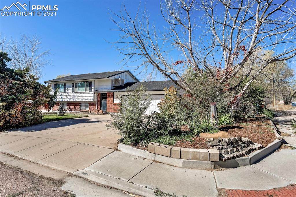 1318 Luna Drive - Photo 1