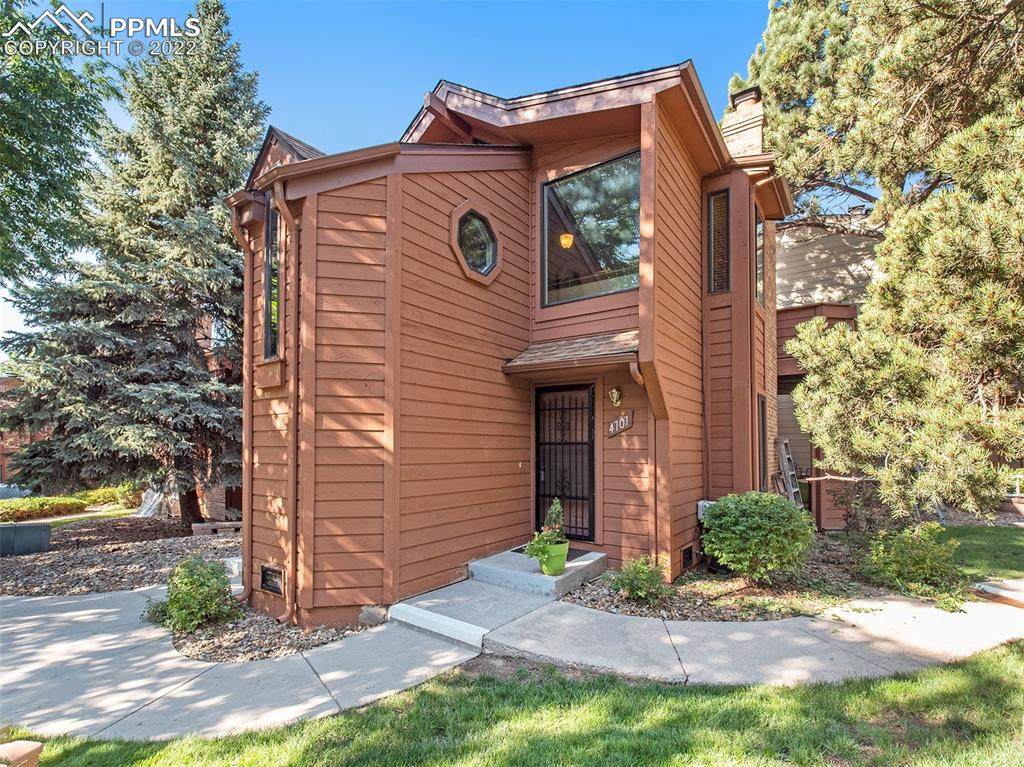 4707 Daybreak Circle - Photo 1
