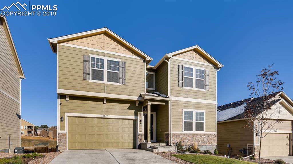 19514 Lindenmere Drive - Photo 1