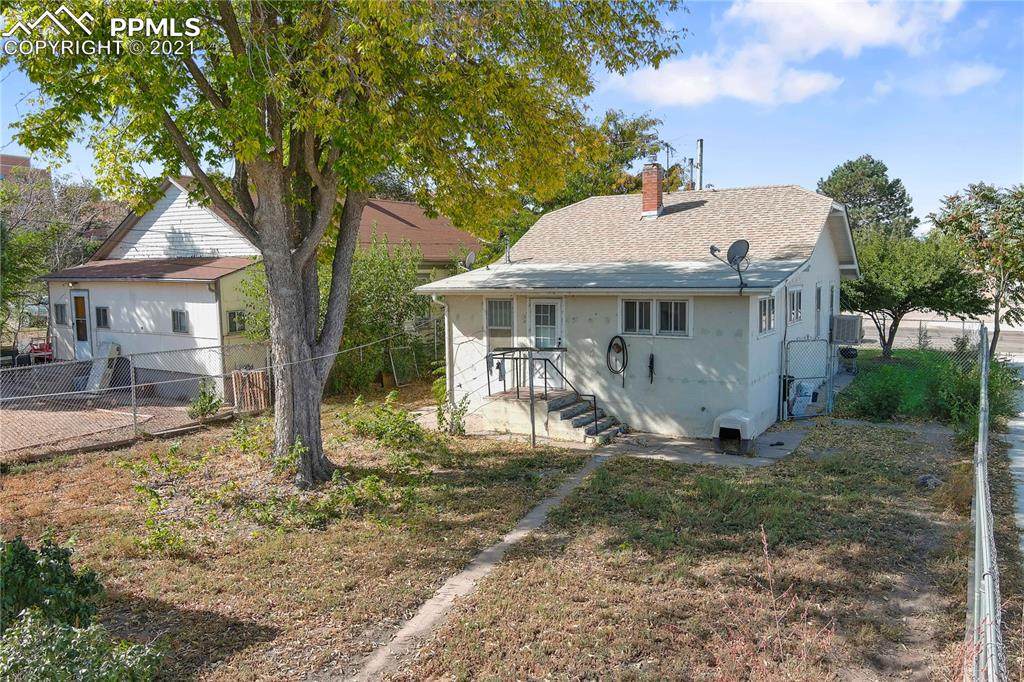 1802 Orman Avenue - Photo 1