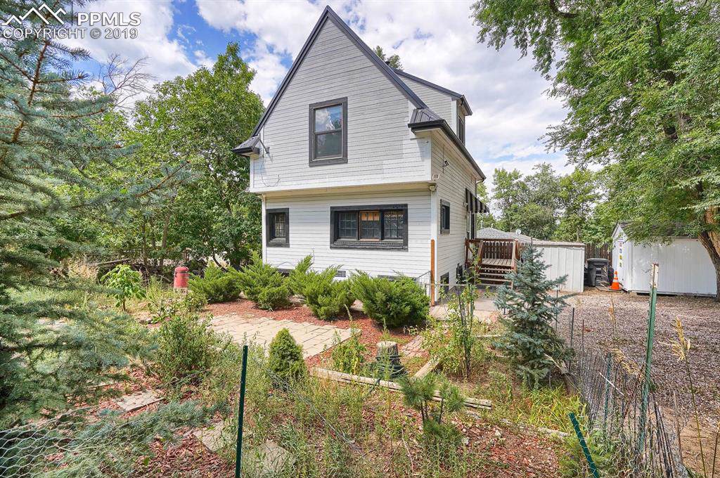 1942 1/2 Roanoke Street - Photo 1