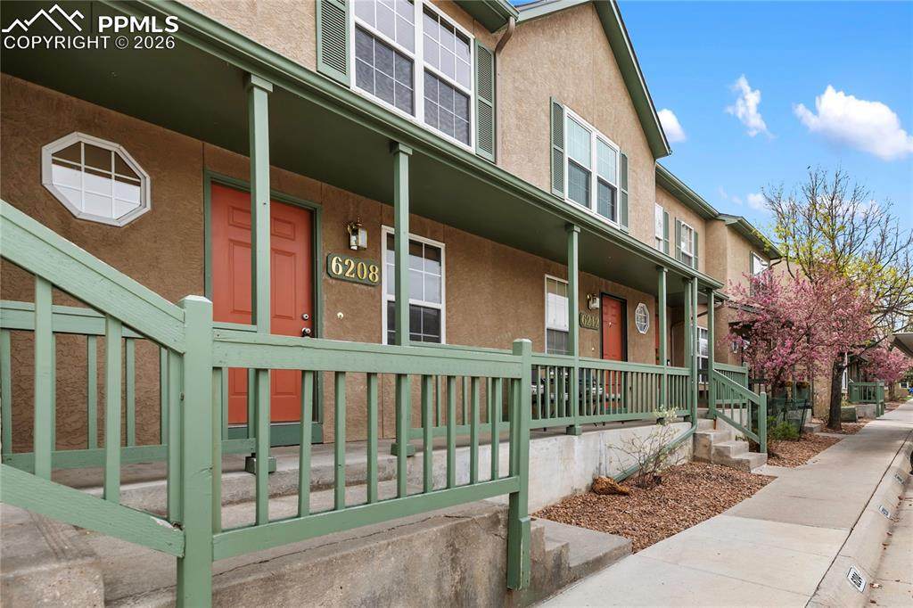 6208 Colony Circle - Photo 1