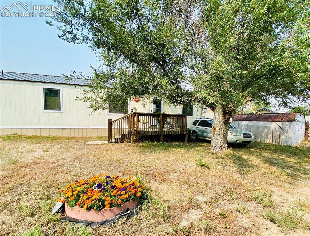 875 8th Street - Photo 1