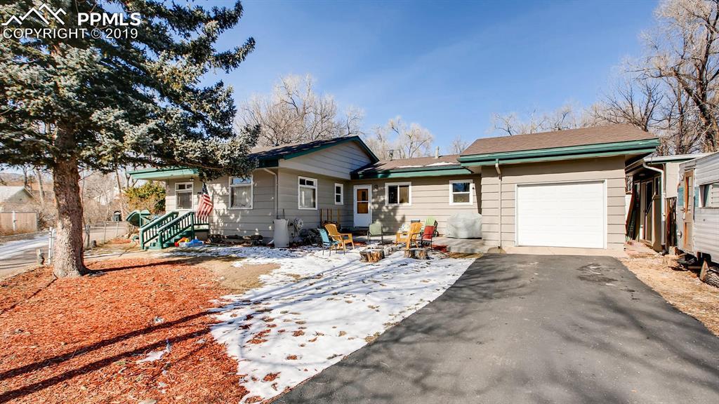 403 Olive Street - Photo 1