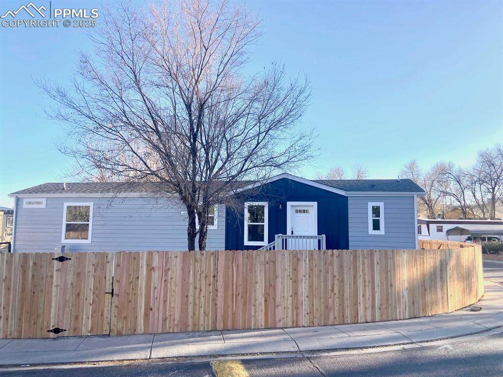 2595 Wooddale Road - Photo 1