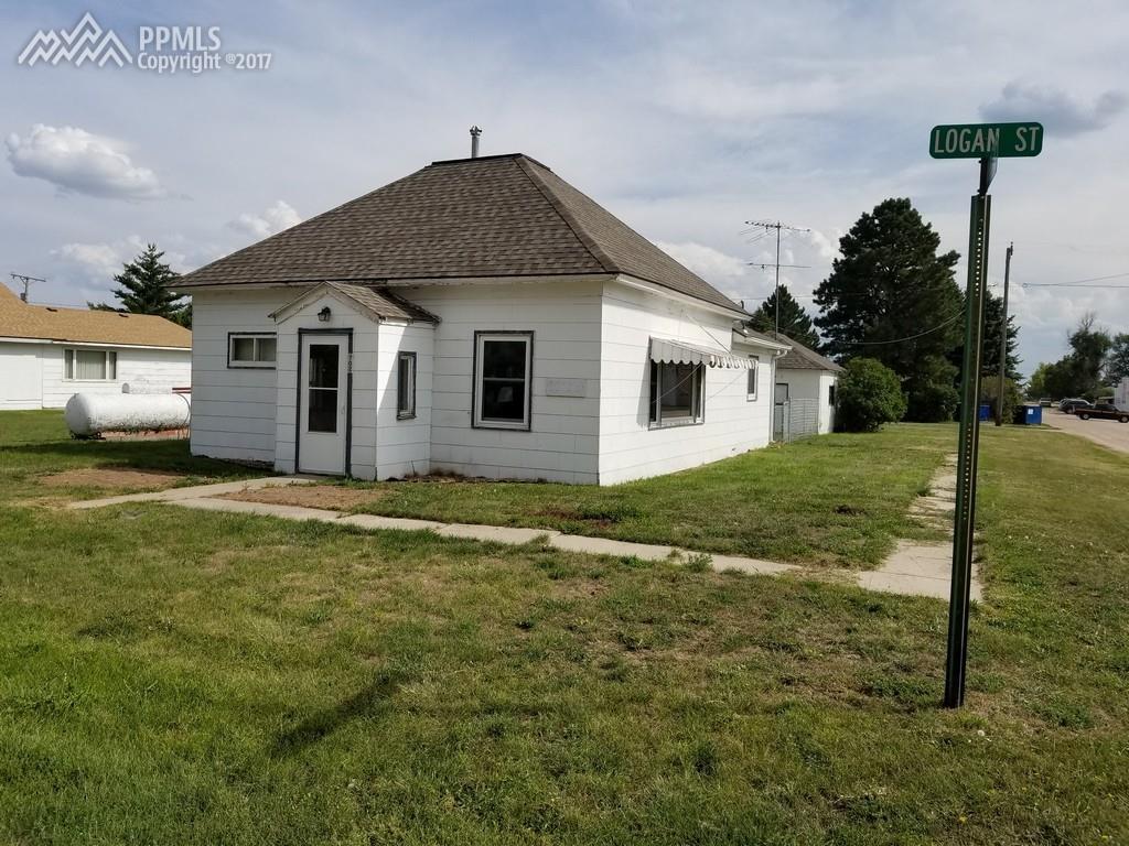 702 Logan Street - Photo 1