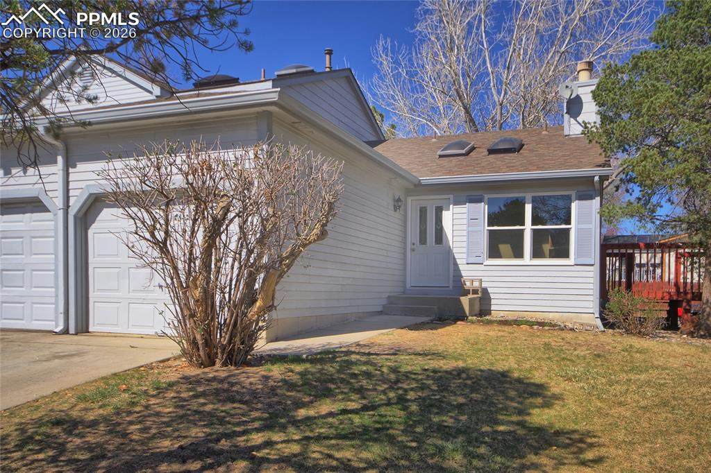 1235 Firefly Circle - Photo 1