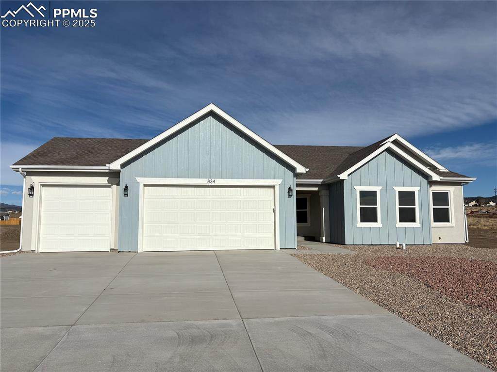 834 Keystone Loop - Photo 1