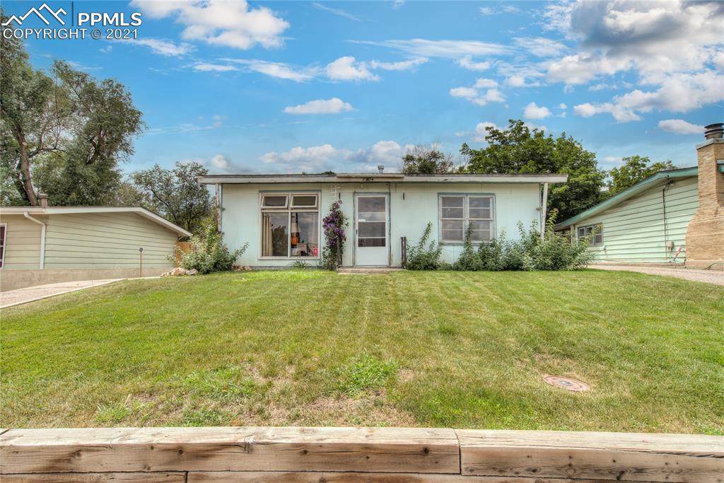 2904 Chestnut Street - Photo 1