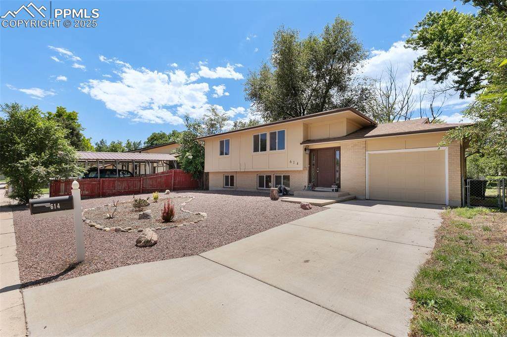 614 Bickley Street - Photo 1