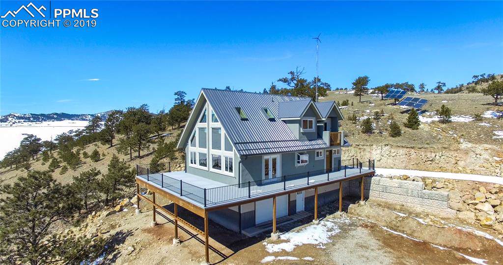 813 Larimer Drive - Photo 1