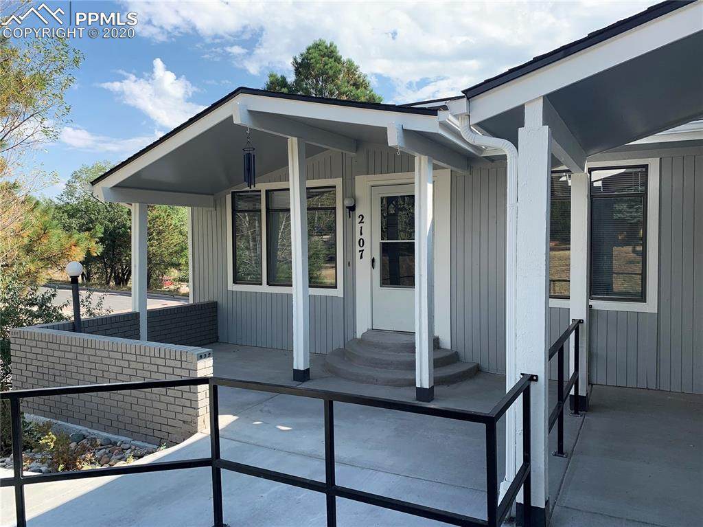 2107 Friendship Circle - Photo 1