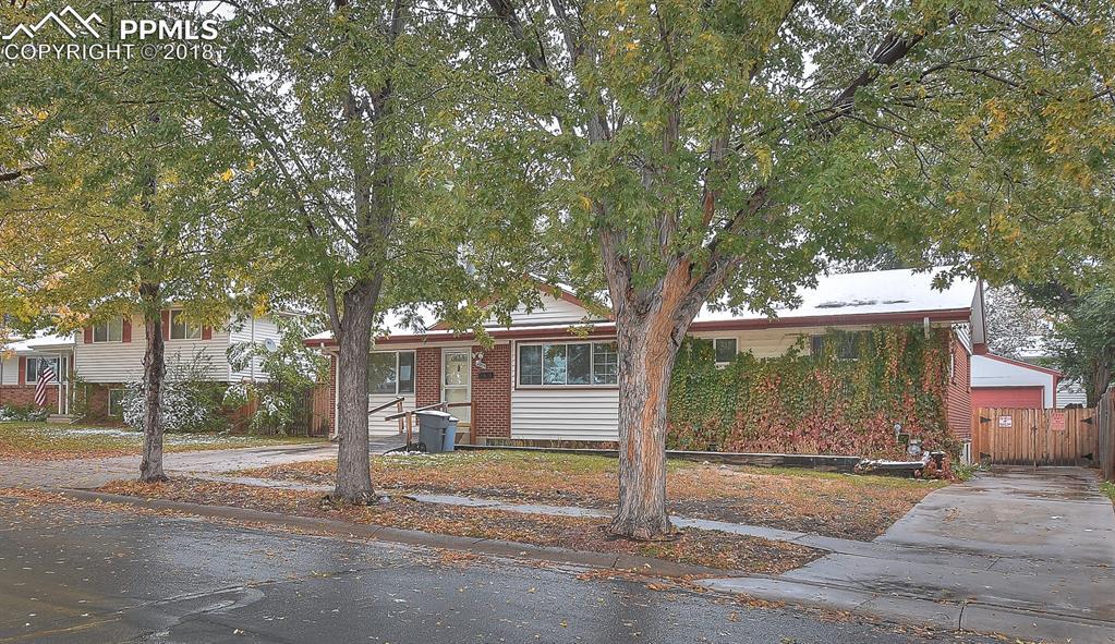 2009 Meyers Avenue - Photo 1