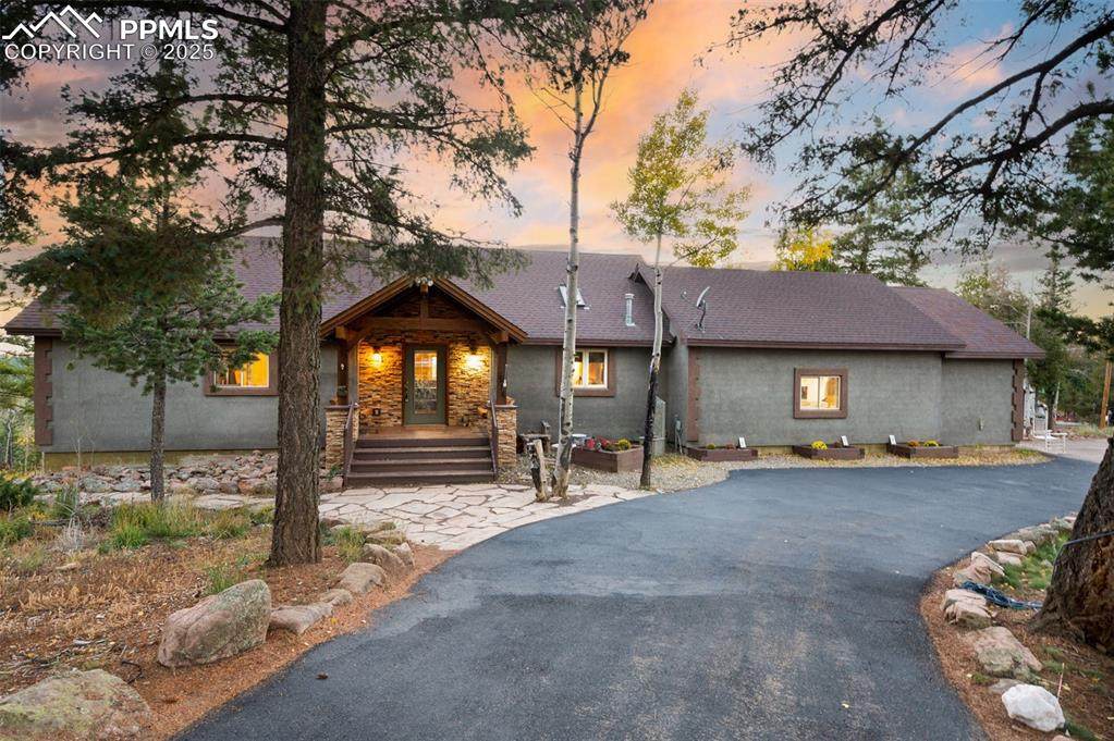 516 Saguache Drive - Photo 1