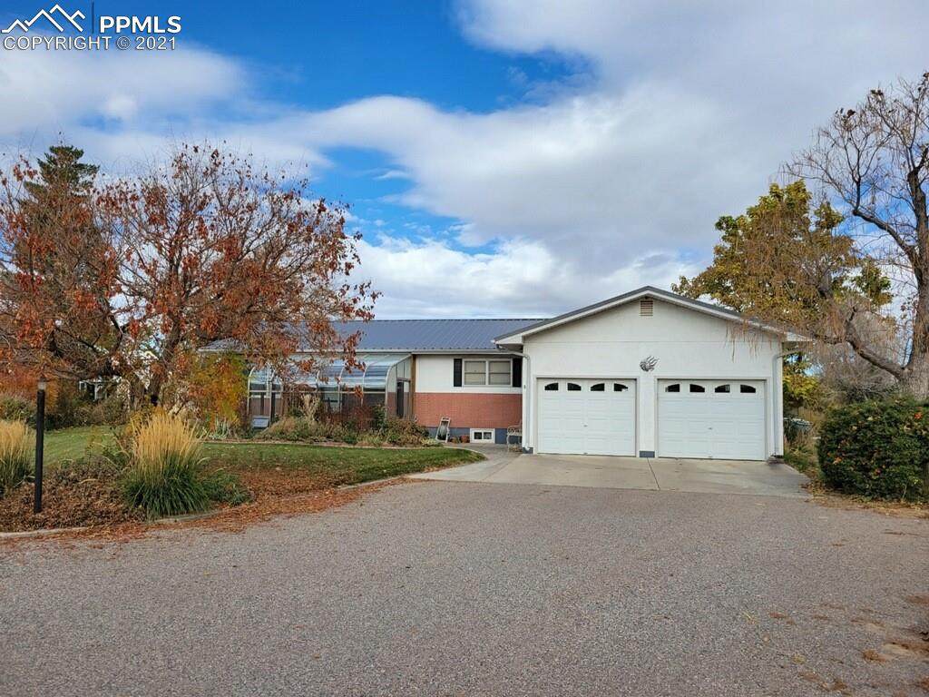 2001 Peakview Drive - Photo 1