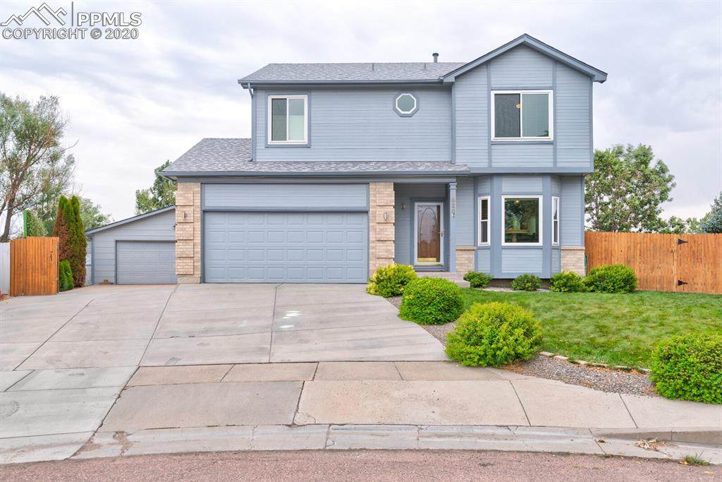 825 Crestline Drive - Photo 1