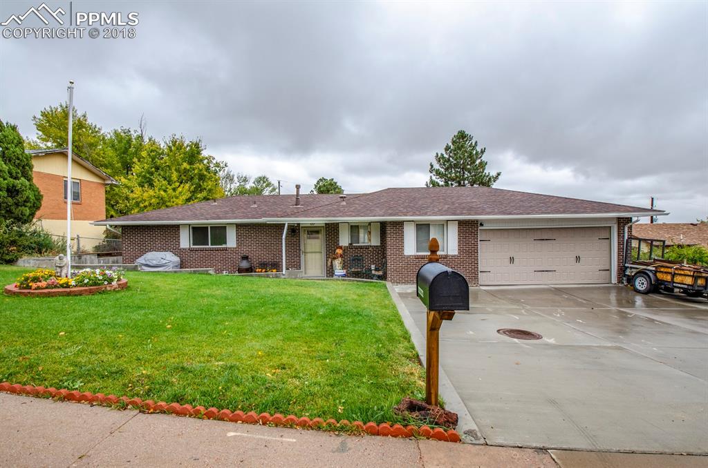 537 Crestridge Avenue - Photo 1