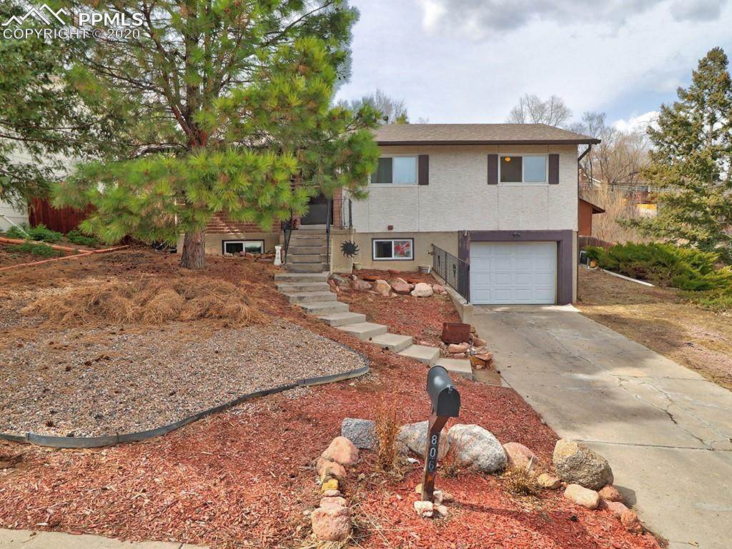 806 Paradise Lane - Photo 1