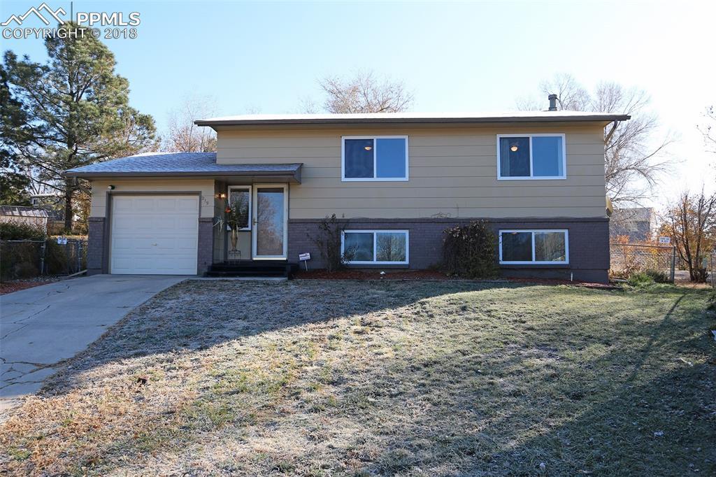 219 Longfellow Drive - Photo 1