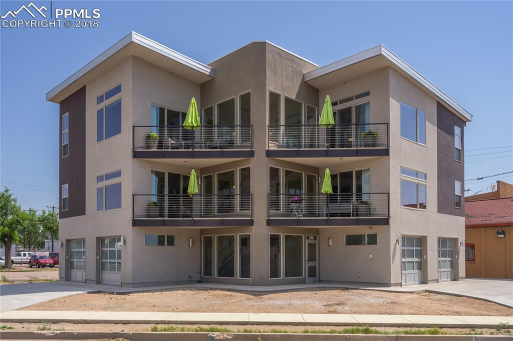 210 Pueblo Avenue - Photo 1