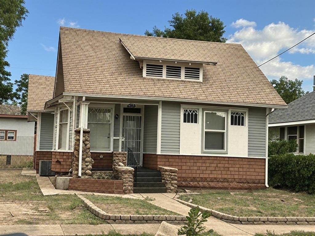 1615 9th Street - Photo 1