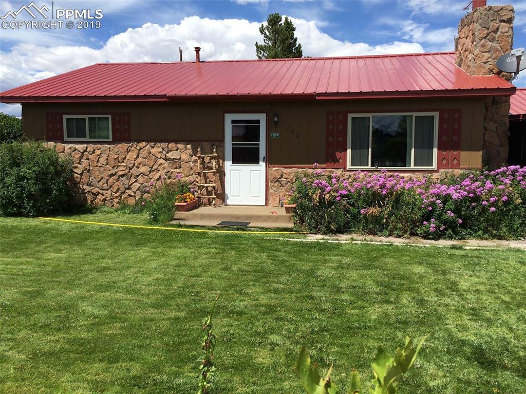 402 10th Avenue - Photo 1