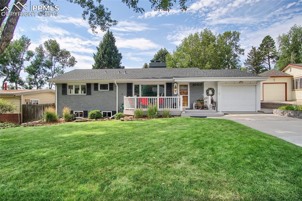 1007 Vega Drive - Photo 1