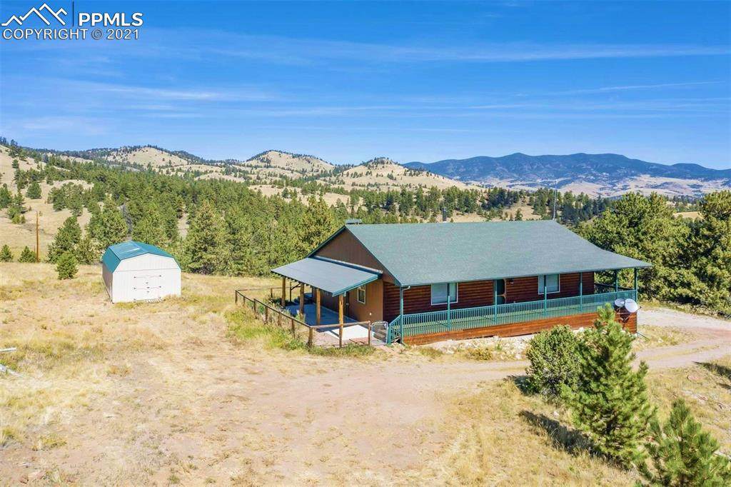 202 Hawk Lane - Photo 1