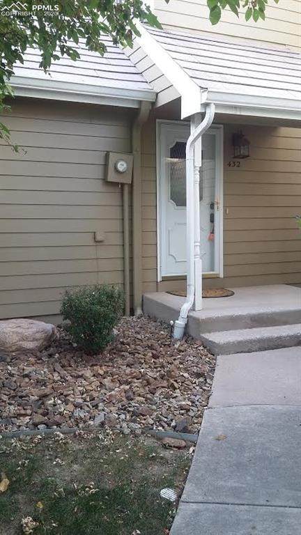 432 Cobblestone Drive - Photo 1