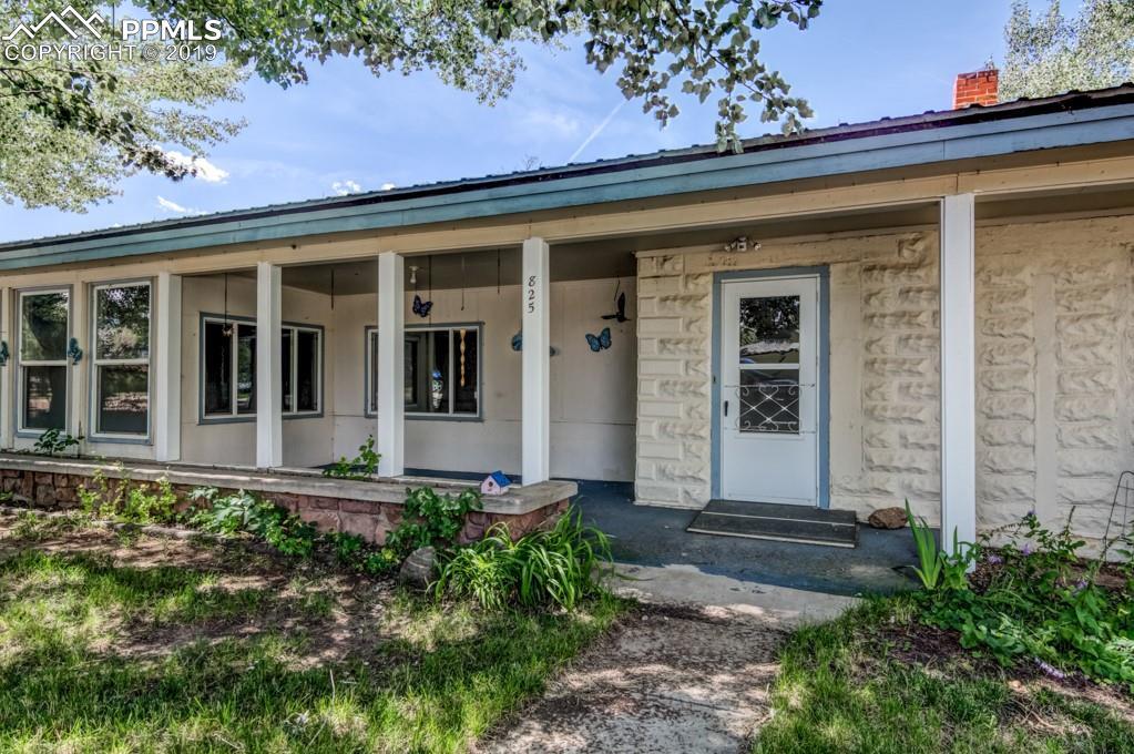 825 Denver Street - Photo 1