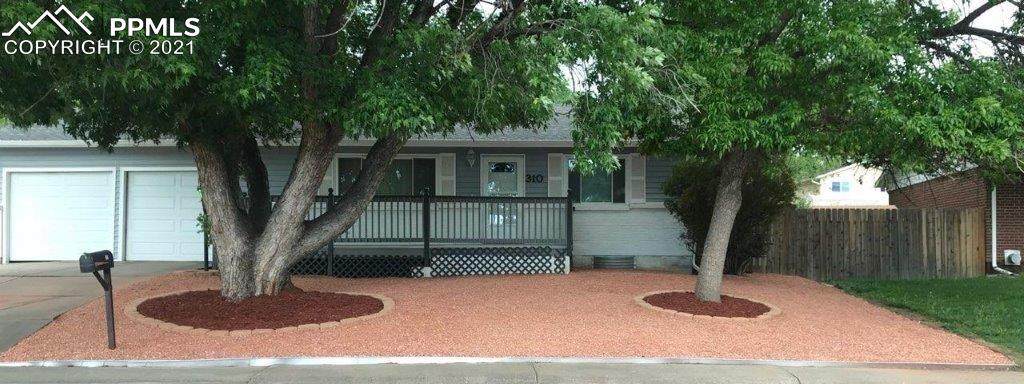 310 Loomis Avenue - Photo 1