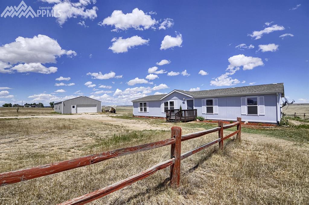 515 Calhan Highway - Photo 1