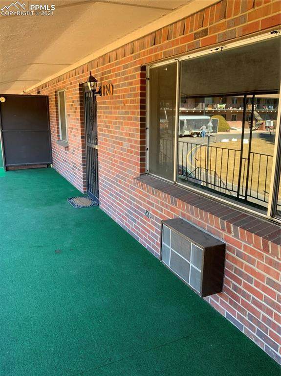 434 Valley Hi Circle - Photo 1