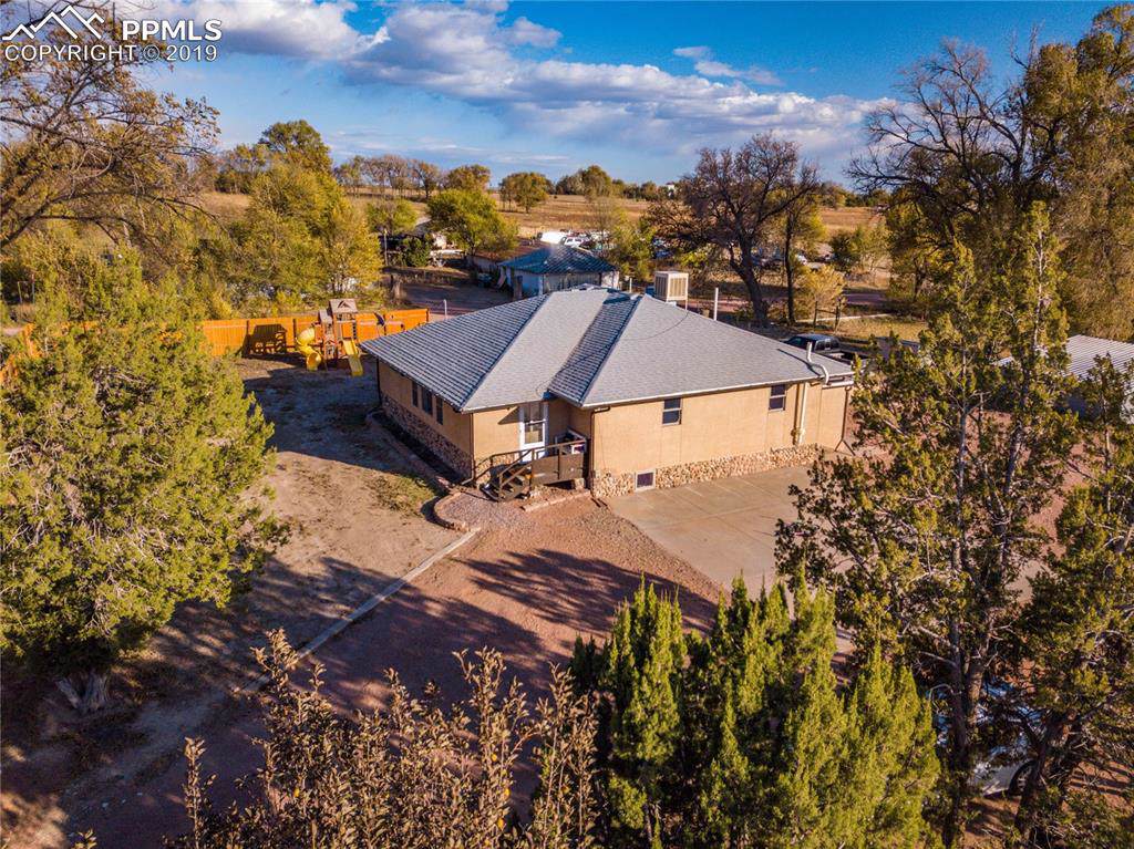 910 11th Street - Photo 1