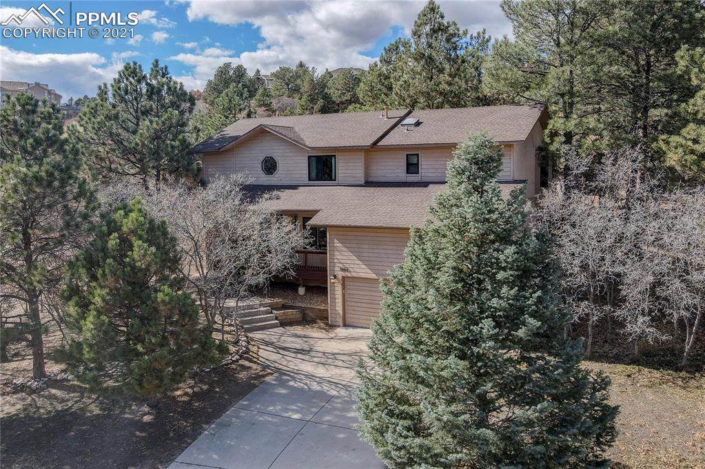 7062 Oak Valley Drive - Photo 1